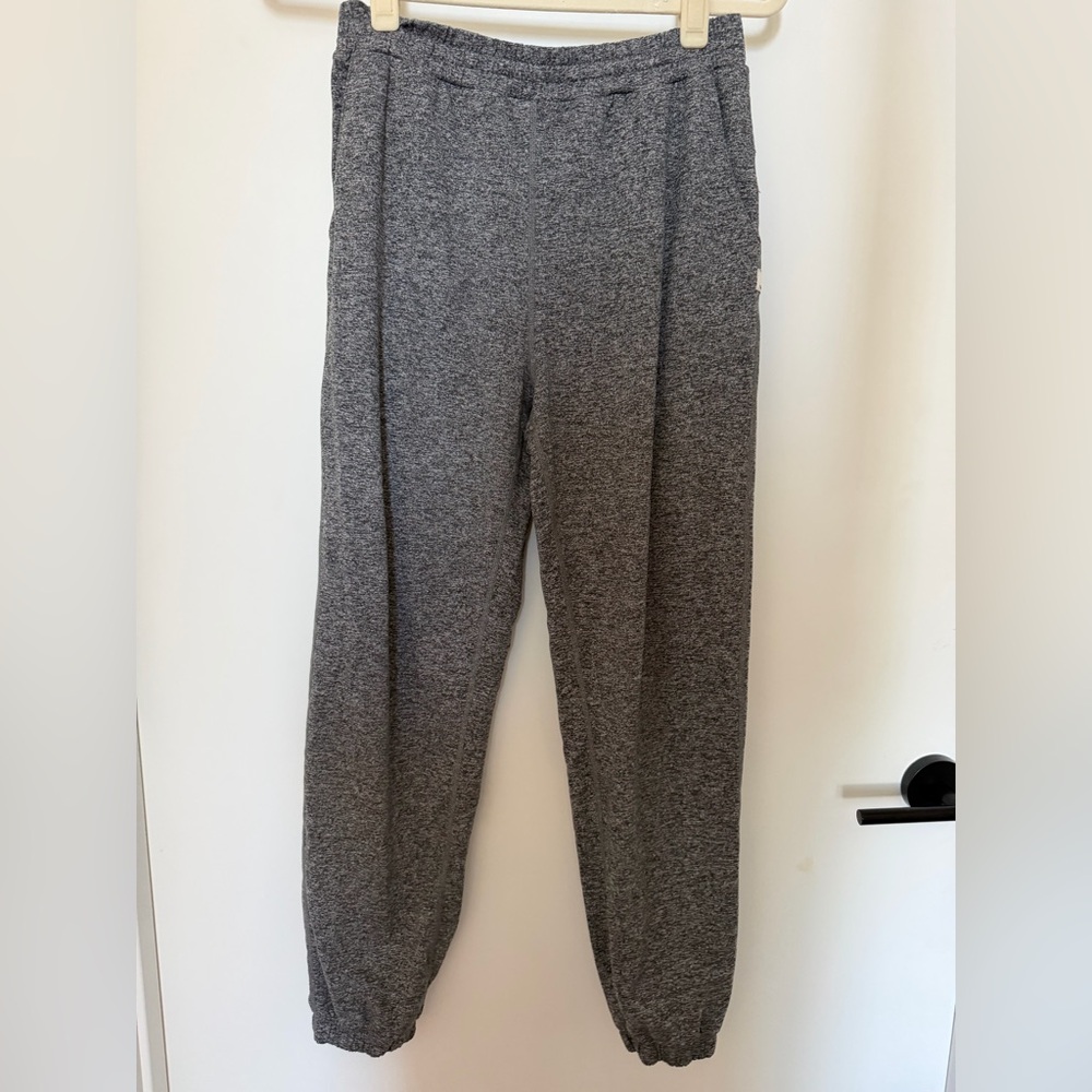 Vuori Boyfriend Gray Track Joggers XS